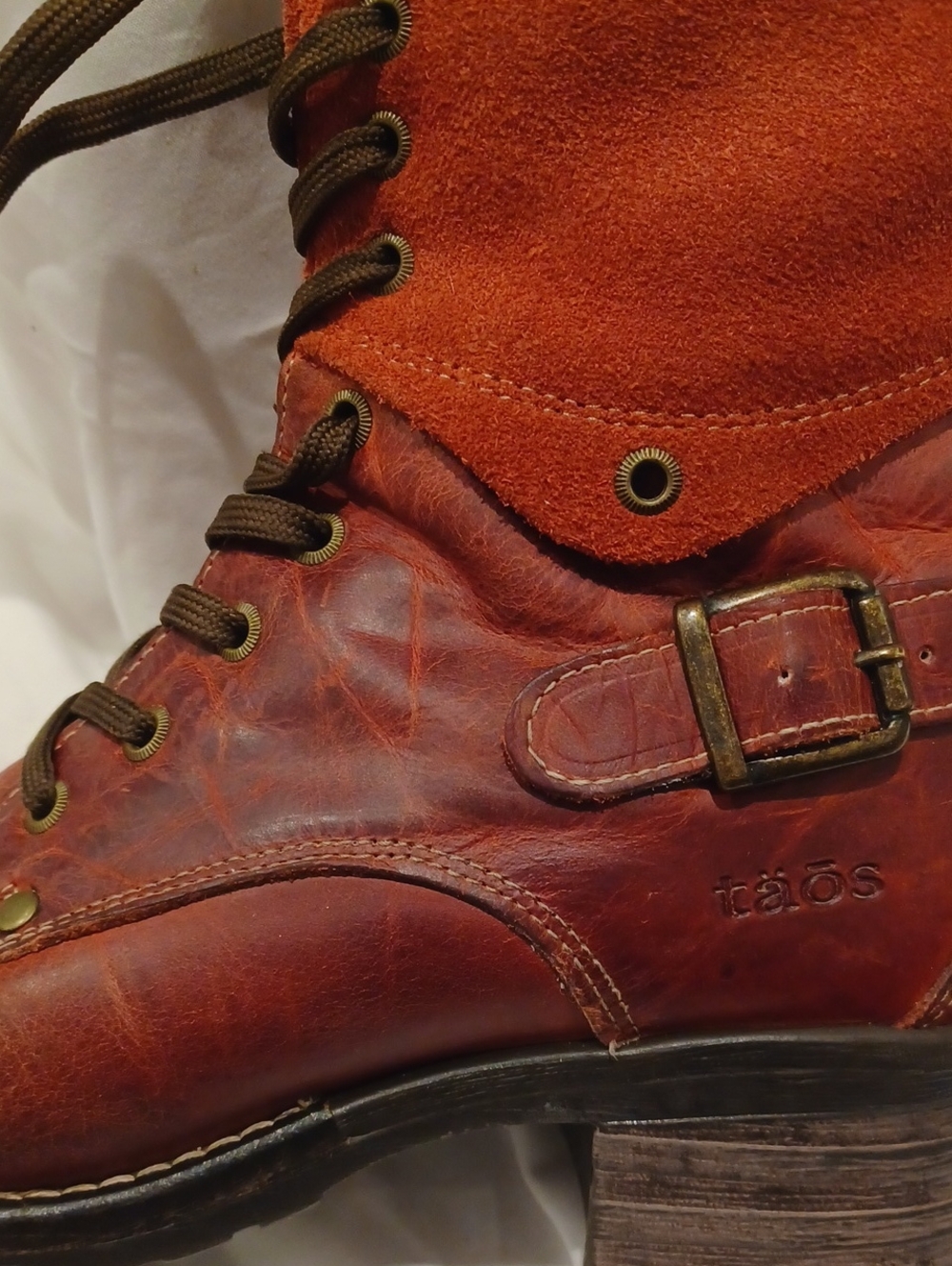Taos Footwear Lace-Up Ankle Boots in Chestnut - Picture 7 of 8